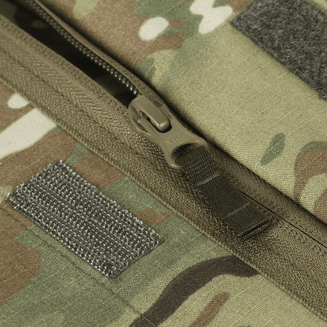 Nærbillede af M-Tac Jakke Sturm NYCO Extreme med Multicam-mønster og YKK-lynlås