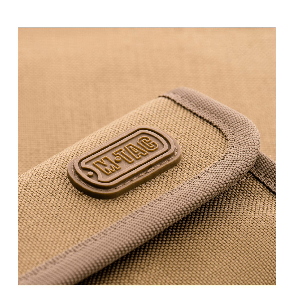 M-Tac Pung Elite i holdbart Cordura nylon, militærstil, med rum til kreditkort, kørekort og mere, praktisk til jeans eller taktiske bukser.