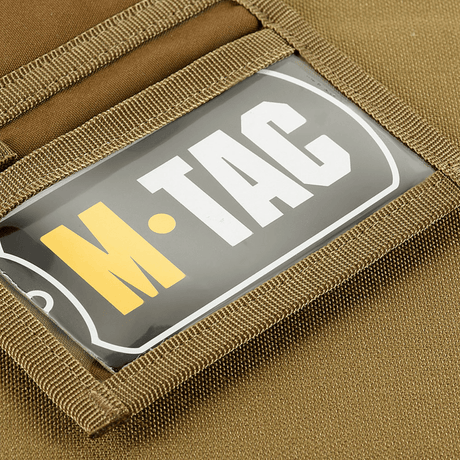 M-Tac Plånbok Elite Gen.II med Cordura 500D-konstruktion och YKK-dragkedjor, framhäver robust och stilrent design med logotyp.
