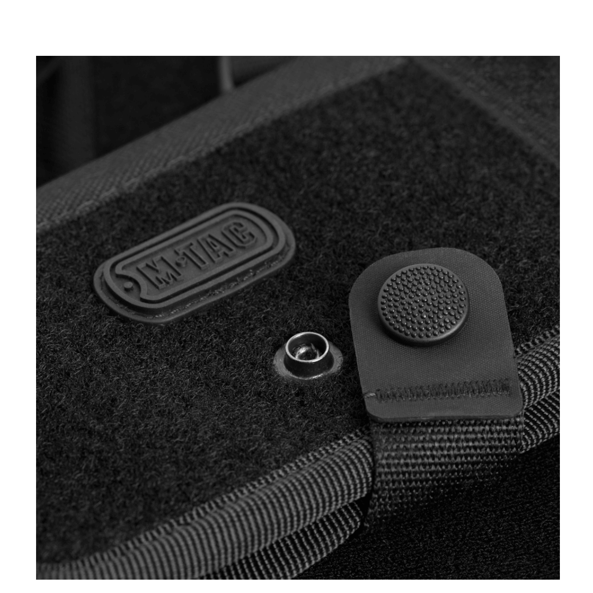 M-Tac Pung med Patch Panel Elite Large i sort 1000D CORDURA® med knap- og Velcro-lukning, perfekt til mærker og identifikatorer.