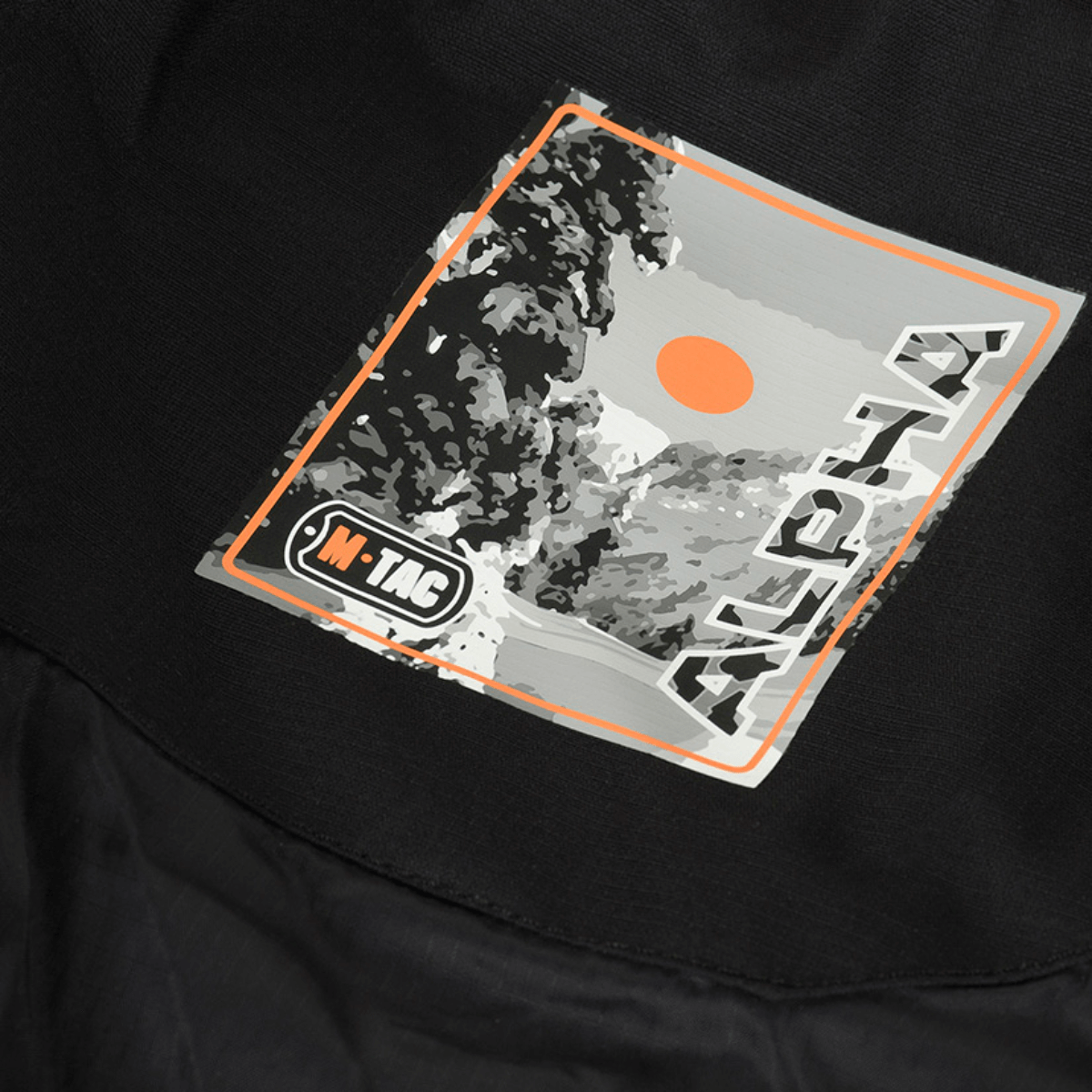 M-Tac Alpha Gen.III Pro Vinterjakke logo og design detalje