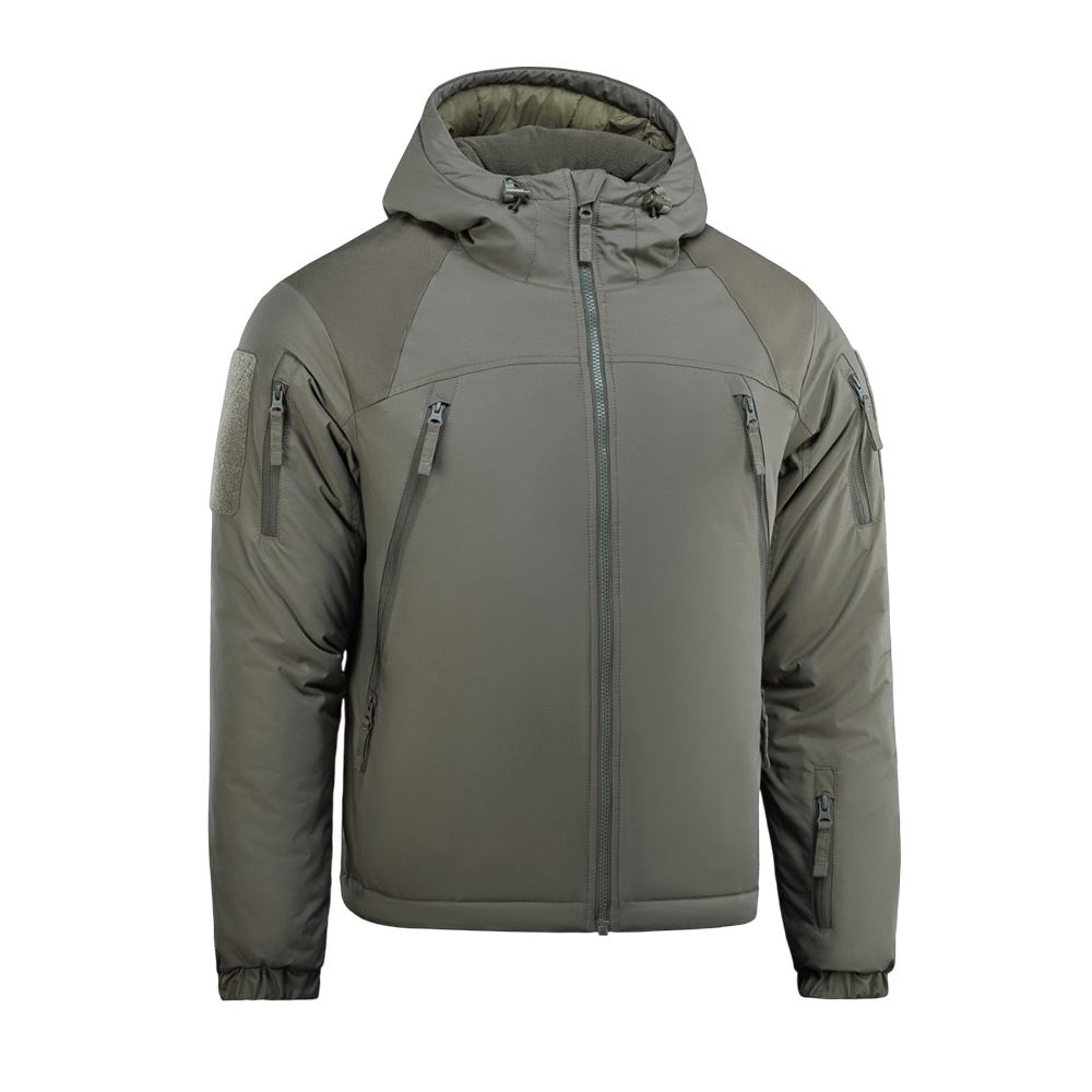 M-Tac Alpha Gen.III Pro Vinterjakke i vandtæt nylon med hætte og elastiske manchetter, perfekt til brug ved -20° C.