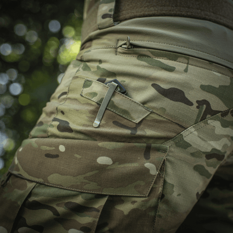 M-Tac Shorts STURM Gen.II Nyco Extreme i skov camouflagemønster med lommedetaljer, ideelle til taktisk og udendørs brug.