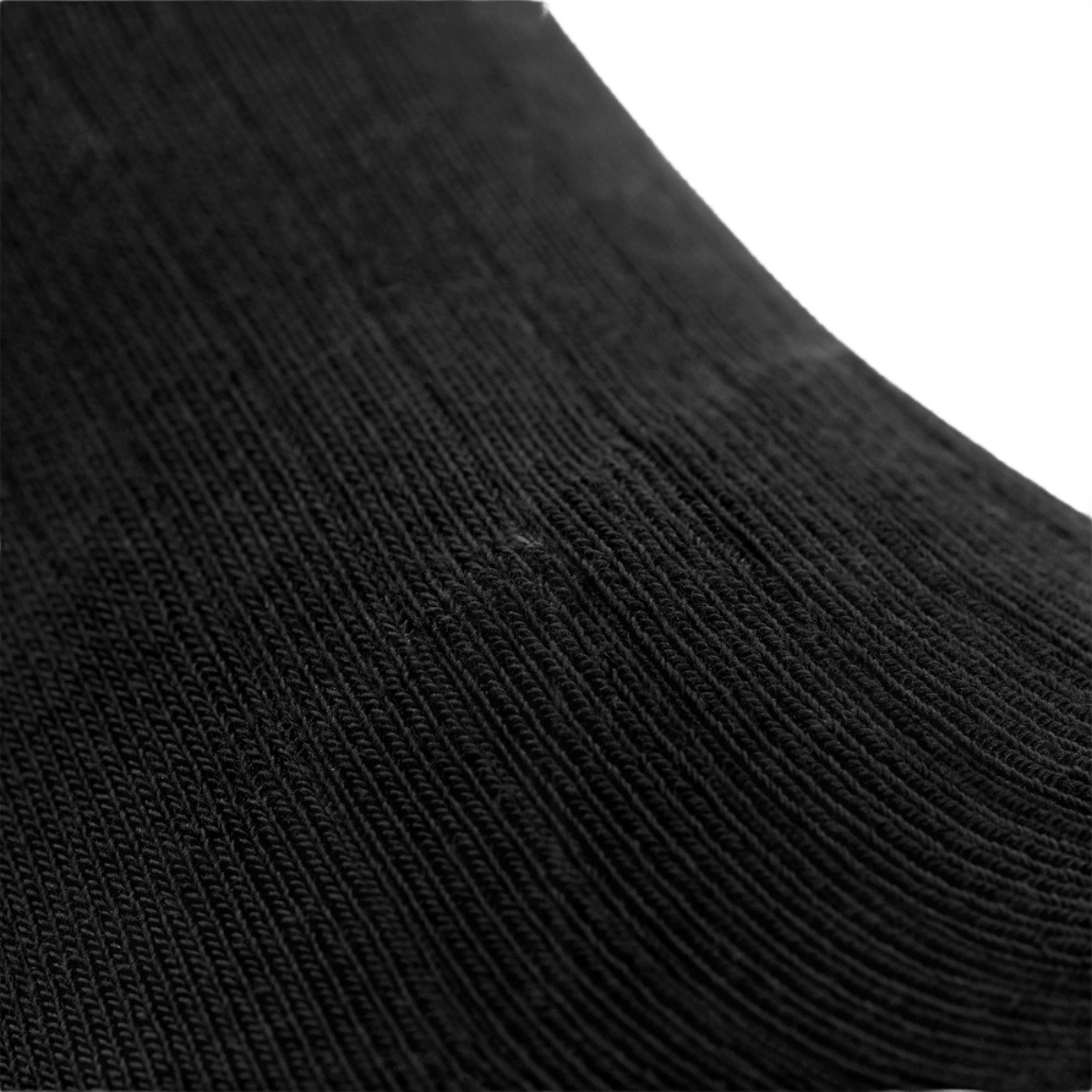 Sort detalje af M-Tac Høje Sokker Mk.2 med støtte og komfort for trekking og aktivitet.