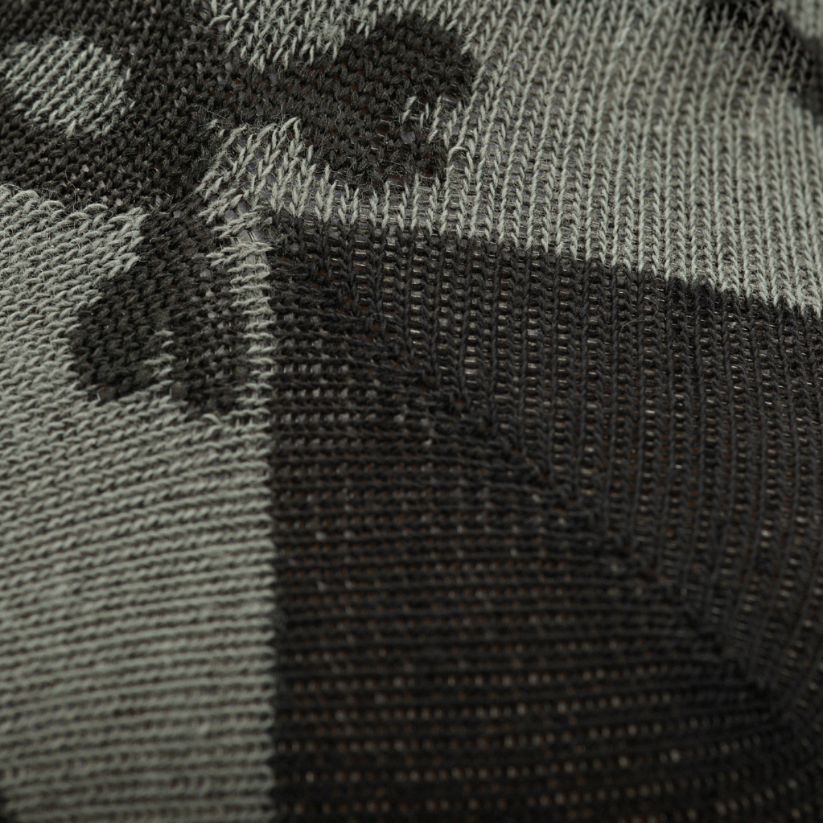 M-Tac Letvægtssokker Mk.3 Pirate Skull med ergonomisk design til trekking og hverdagsbrug. Komfortable og åndbare sommersokker.