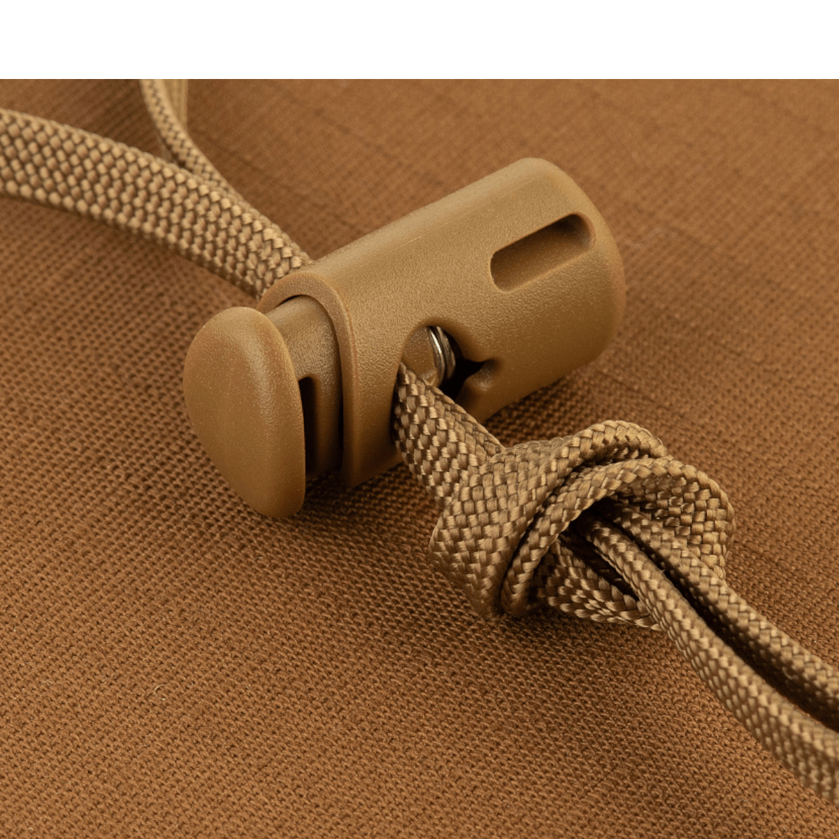 M-Tac Panamahat Gen. II Flex Rip-Stop detalje af justerbar snor. Komfortabel og slidstærk, perfekt til daglig brug om sommeren.