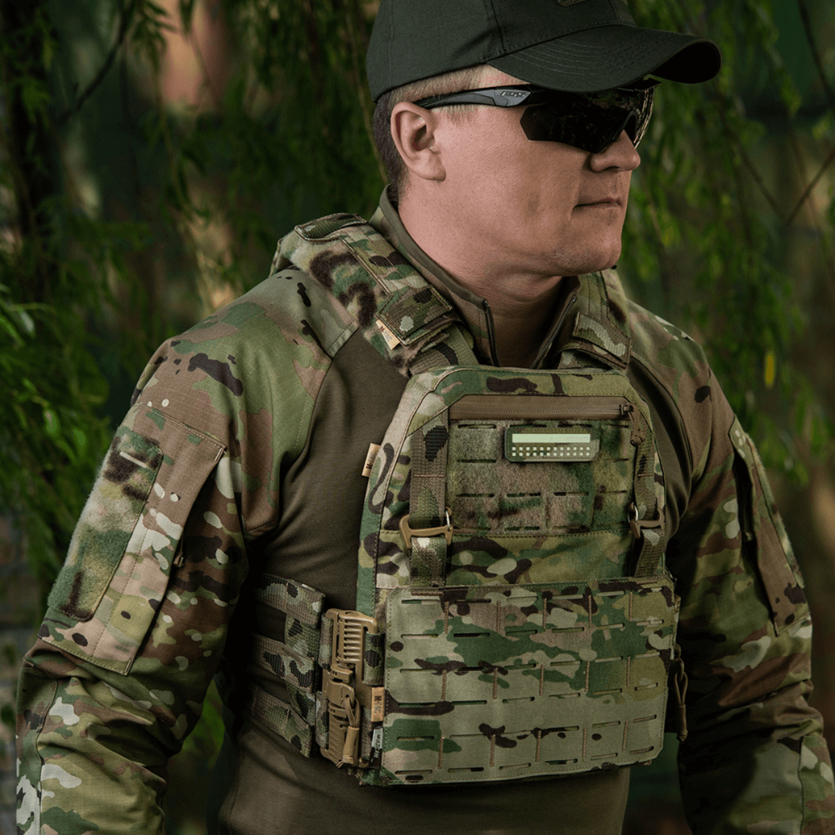 Taktisk udstyr med M-Tac Patch Flag 25x80 Mini Squares i slidstærkt Cordura 500D, perfekt til tøj og gear.