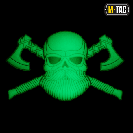 M-Tac Bearded Skull 3D PVC-patch med Bearded Skull och yxor, i hållbar PVC med Velcro för enkel fästning till taktisk användning och kamouflage.