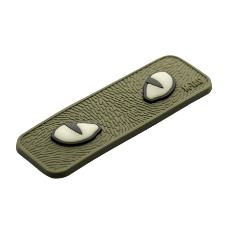 M-Tac Cat Eyes 3D PVC-patch med ljusreflekterande design, Velcro-fäste, idealisk för militär och utomhusbruk, storlek 80 x 25 mm.