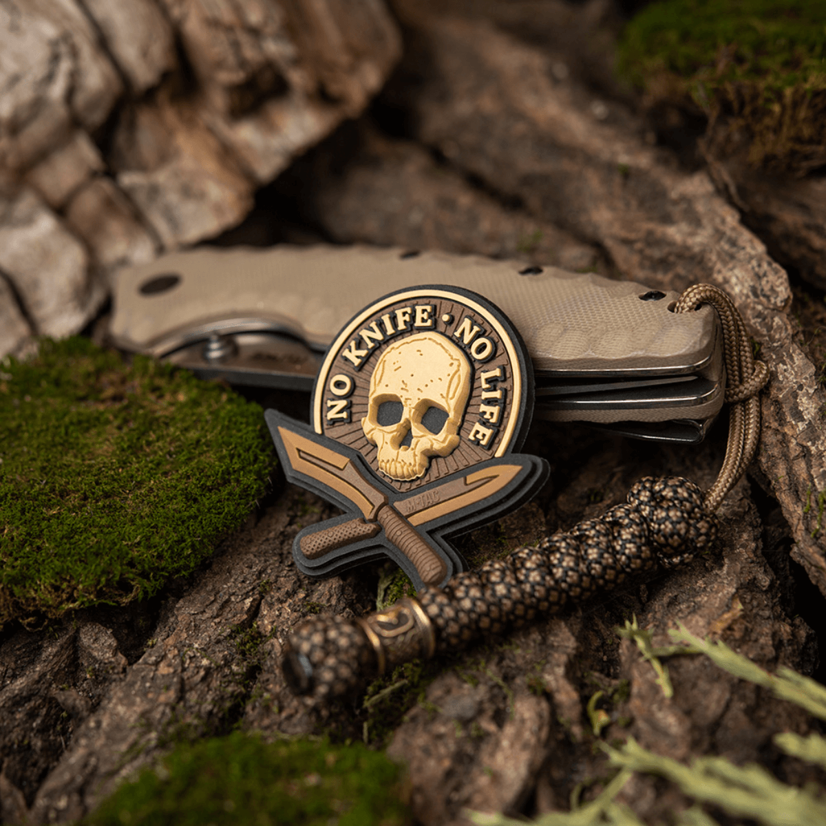 M-Tac Patch No Knife – No Life 3D PVC inspireret af Blade Brothers knive, gummi materiale, 3D-effekt, velcro på bagsiden, 50x50 mm