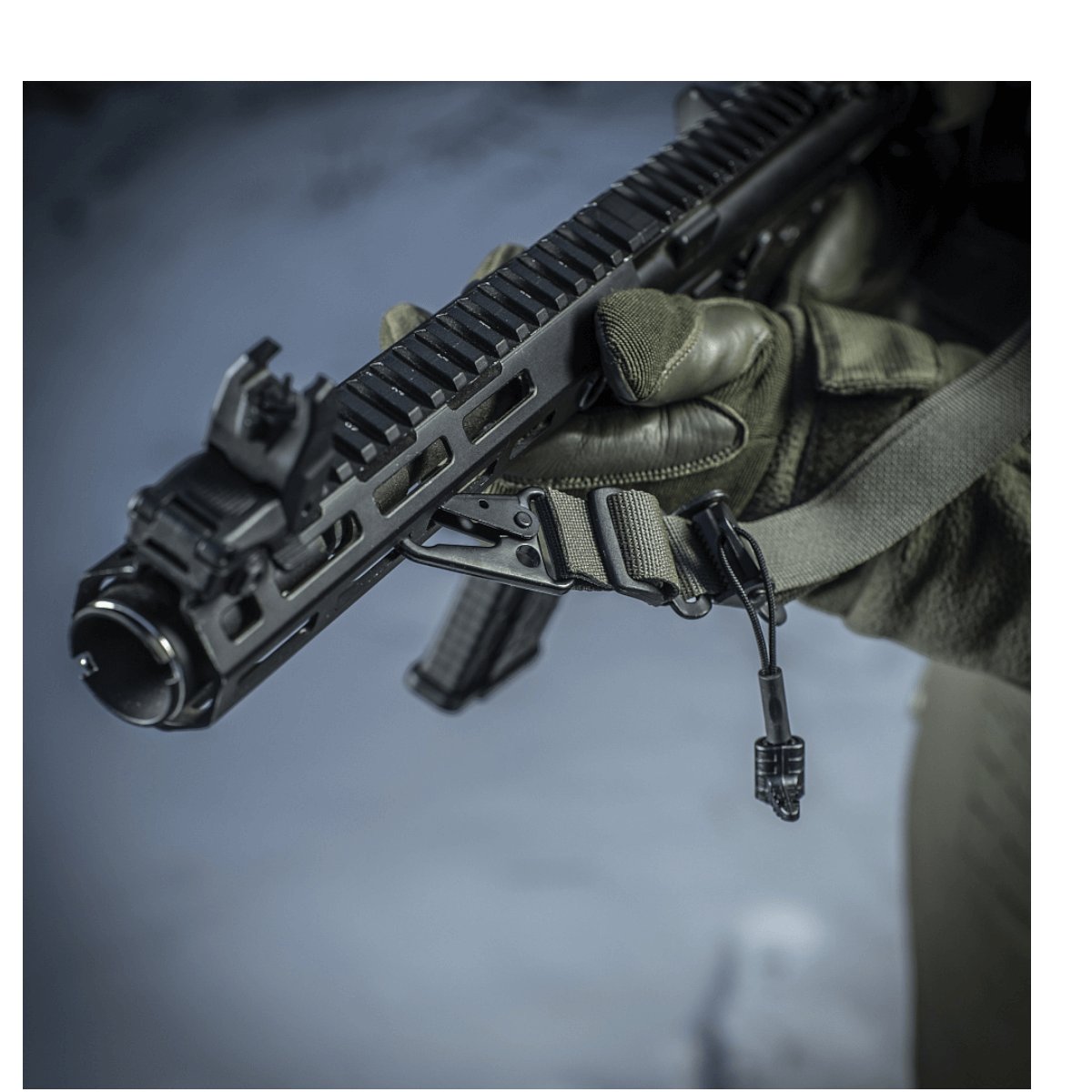 M-Tac Universal Våbenrem med enkel og to-punkts fastgørelsessystem for optimal våbenhåndtering og komfort.