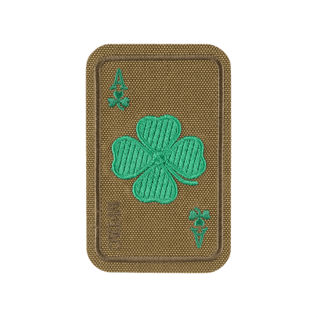 M-Tac Patch Lucky Card (Broderi) med broderat klöverblad i Cordura 500D, symbol för tur och skydd. Velcro-fäste.
