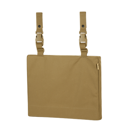 M-Tac Sittunderlag med bältebeslag ARMOR i robust Cordura, idealiskt för skydd mot kyla och fukt i kalla miljöer.