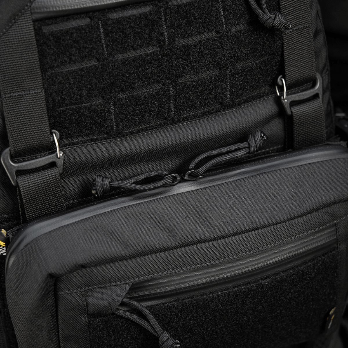 M-Tac Admin Pouch Large Elite Gen.II i sort Cordura 500D med AquaGuard lynlåse og velcropanel til modultilbehør.