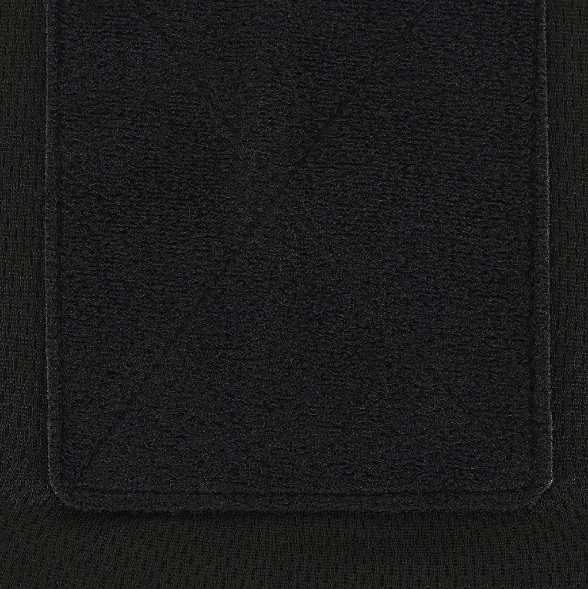 Velcro detalje på M-Tac Athletic Tactical Gen.II T-shirt – funktionel t-shirt i sort farve