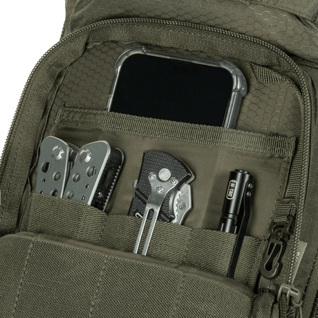 M-Tac Urban Line City Hunter Hexagon Bag med flera fack för smartphone och utrustning. Perfekt för daglig organisering och effektiv förvaring.