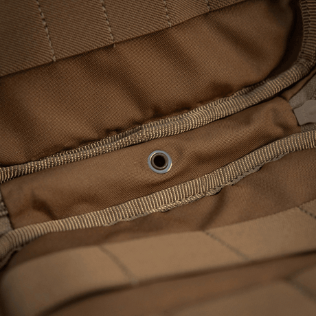 M-Tac organizer pouch Elite i slitstarkt taktiskt material med NIJ-certifiering, designad för förvaring av första hjälpen och EDC, galleri position 1.