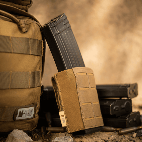 M-Tac magasinficka med resår (10 cm) Laser Cut i coyote med Kydexinsats, robust material och MOLLE-kompatibel montering, galleri position 1.