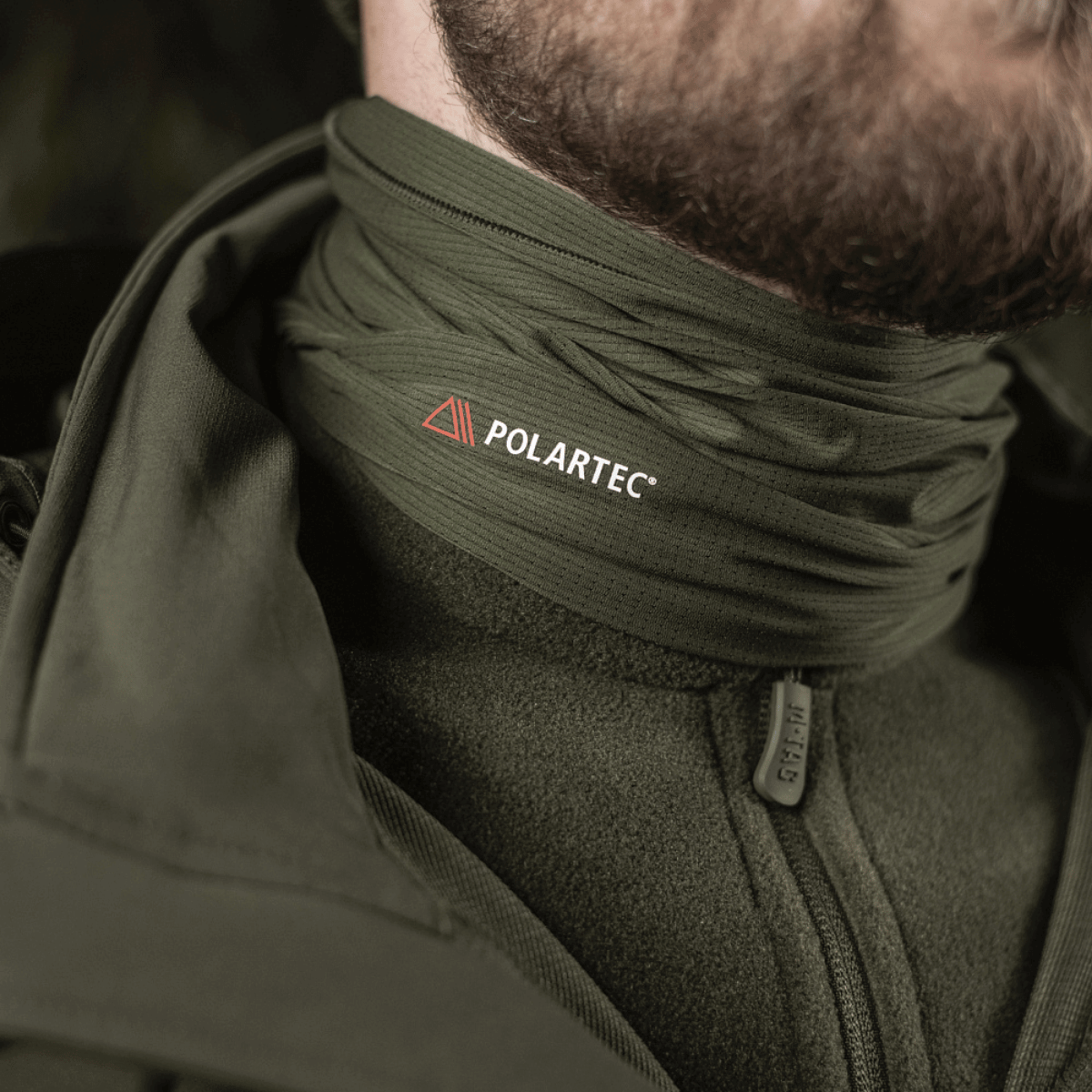 M-Tac Polartec Vent Tube Scarf i grøn, bæres som halstørklæde, beskytter mod vind og kulde, fremstillet af Polartec® Power Dry®.