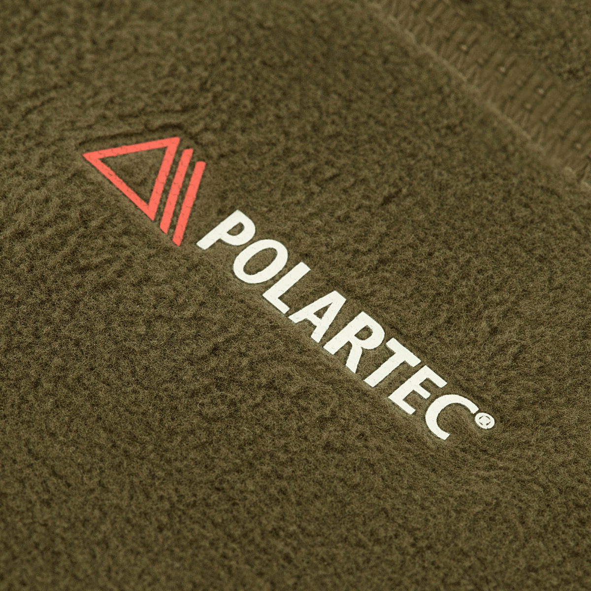 Polartec® Micro Series fleece på M-Tac Anatomisk Tube Scarf med Snor Polartec, slidstærkt og varmt materiale til isolation og komfort.