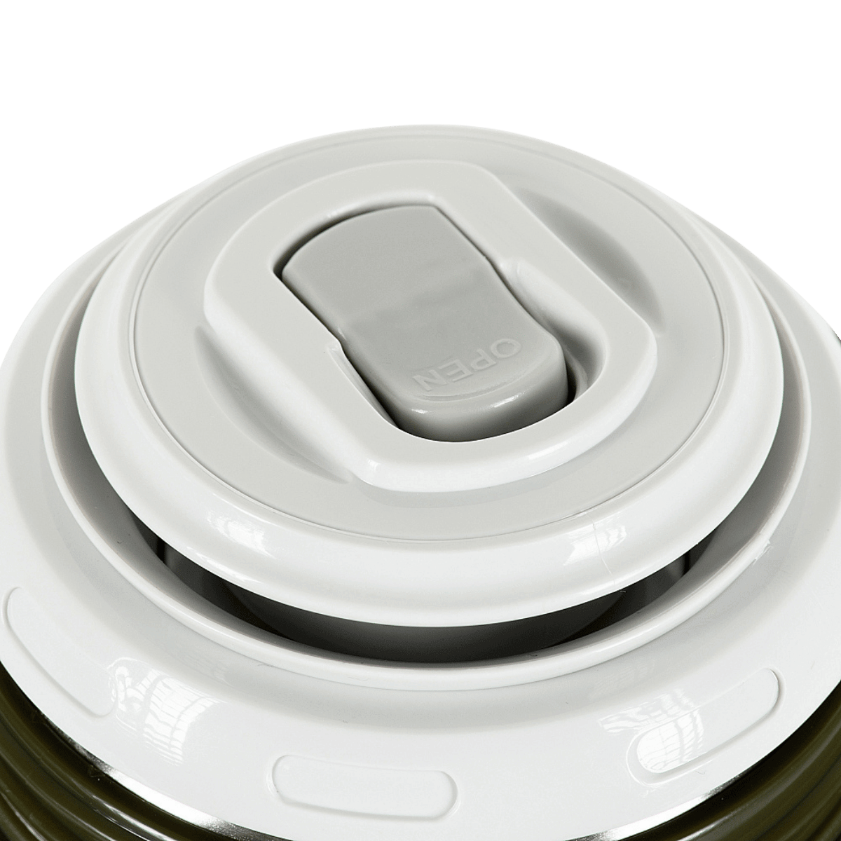 Låg til M-Tac Termoflaske 1,6 L i Rustfrit Stål med vakuumforsegling, ideel til at forhindre spild under udendørs aktiviteter.