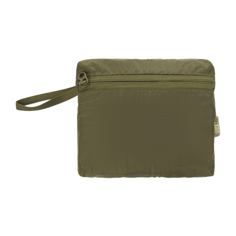 M-Tac Rygsækcover Large i olivgrönt nylon med bärrem och dragkedja, hållbart och vattenavvisande överdrag för ryggsäckar upp till 60 liter.