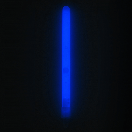M-Tac Glow Stick 15 cm lyser blått, självständig ljuskälla för mörker, säker och giftfri, perfekt för markering och signalering.