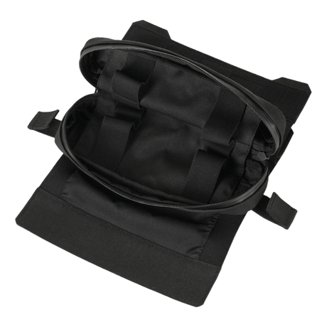 M-Tac Horizontal Medical Pouch ROLL Elite i öppnat tillstånd tillverkad av slitstarkt Cordura-material med flera fack för medicinsk utrustning.