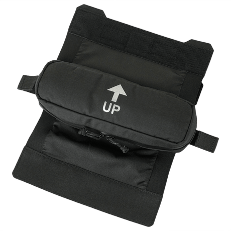 M-Tac Horizontal Medical Pouch ROLL Elite rulle i svart med "UP"-pil, tillverkad av Cordura 500D för montering på plate carrier.