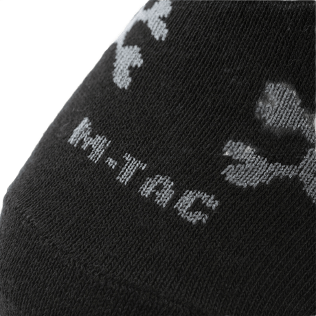 M-Tac Let Sommersokker Pirate Skull med ergonomisk design til komfort under aktiviteter i varmt vejr.