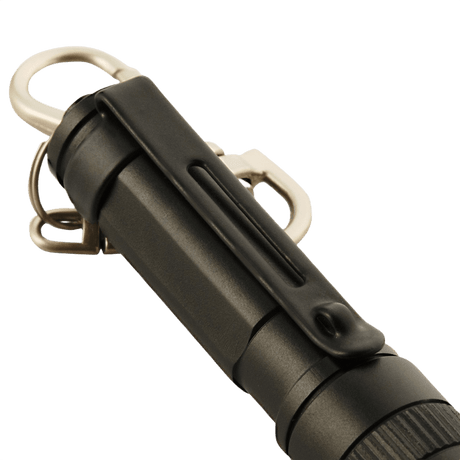M-Tac Ficklampa K2 för nyckelknippa, kompakt LED-ficklampa i aluminium, stöt- och vattenresistent, perfekt för EDC-användning.