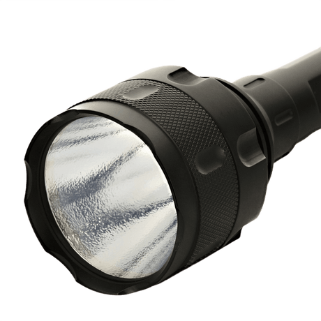 M-Tac Ficklampa ML-8, kraftfull LED-ficklampa, damm- och vattenskyddad, för utomhus och fritid, aluminiumutförande.