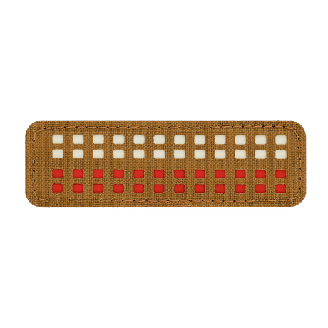 M-Tac Patch Flag 25x80 Mini Squares tillverkad av Cordura 500D, hållbar och lätt med velcrofäste, idealisk för taktisk utrustning.