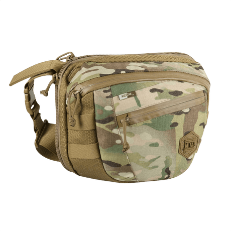 M-Tac Sphaera Hex Hardsling Bag Large Elite i camouflagedesign, idealisk för utomhusaktiviteter, sedd från sidan.