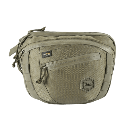 Stor M-Tac Sphaera Hex Hardsling Bag Large Elite i armygrön färg med dragkedjefack och robust design.