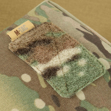 M-Tac Utilityväska Elite Small i multicam camouflage med slitstarkt material och stort velcrofält, visad i galleri position 1.