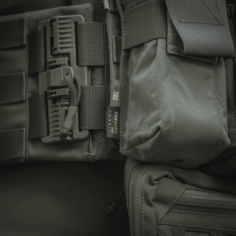 M-Tac ficka för 2 magasin i slitstarkt Cordura med NIJ-certifiering, visad i galleri position 1 för taktisk och professionell användning.
