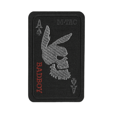 M-Tac Patch Bad Boy (Broderi) med kaninkranium på spader ess, broderad på Cordura 500D. Dimensioner: 8 x 5 cm, Velcro-fäste.