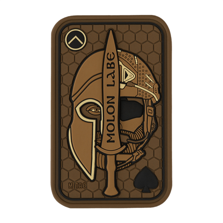 M-Tac Patch Molon Labe 3D PVC med spartansk hjälm i 3D-design, tillverkad av gummi med Velcro för enkel fästning, 108 x 68 mm.