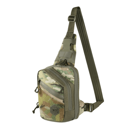 M-Tac Sling pistolväska Elite Hex med Velcro i camouflagemönster med justerbar axelrem och front-Velcro för märken.