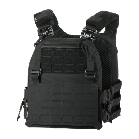 M-Tac Plate Carrier Cuirass FAST QRS Gen.II i svart med CORDURA 500D och snabbspänne, sedd framifrån.