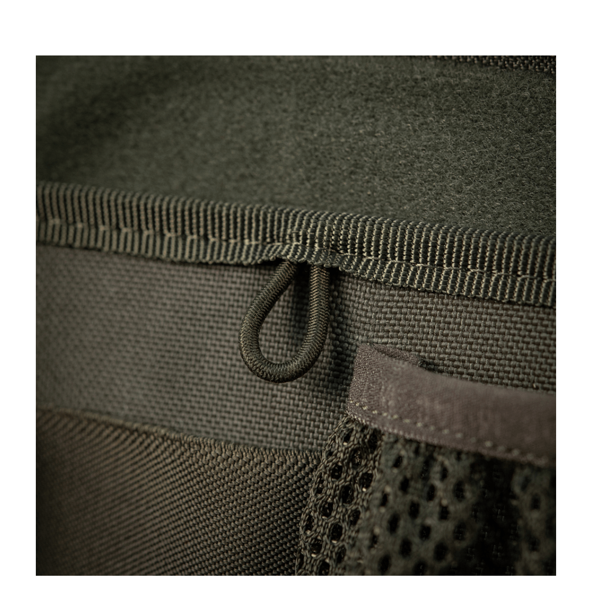 M-Tac Hook & Loop Low Profile Admin Panel med velcro-beslag og elastiske fastgøringer til daglig opbevaring i tasker.