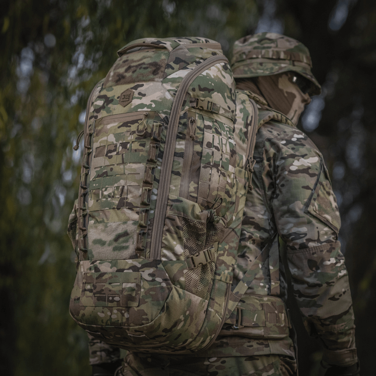 M-Tac Rygsæk Large Gen.IV Elite i slidstærkt Cordura-materiale til taktisk brug og opbevaring af våben i naturmiljø.