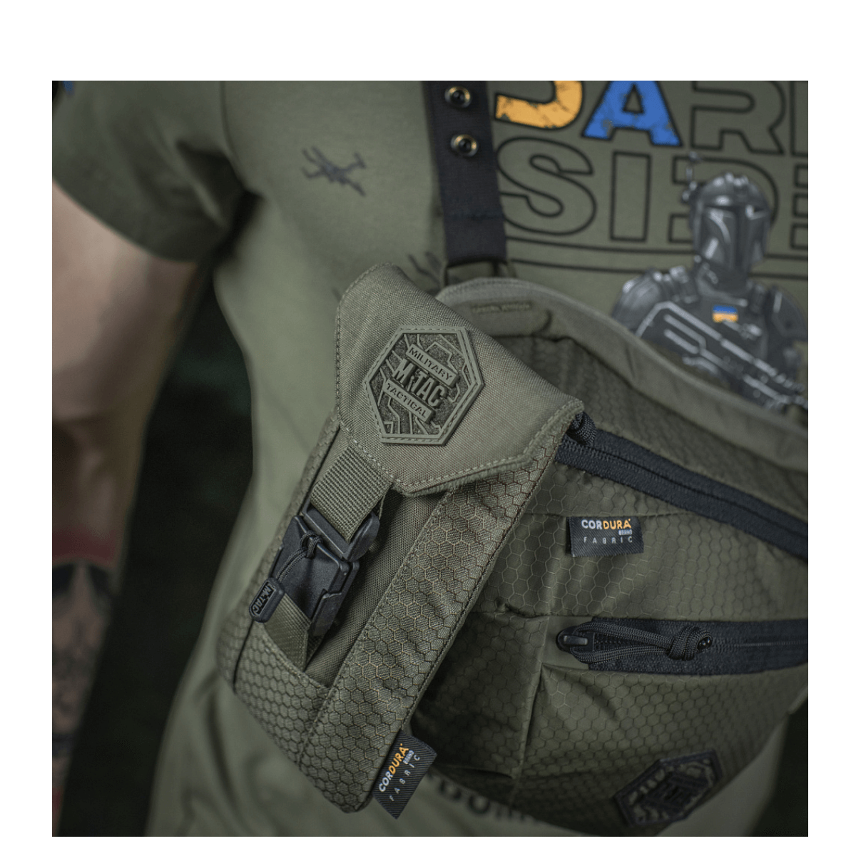 M-Tac Smartphone Lomme Elite Large Hex i Cordura HEX materiale med WJ magnetisk spænde, perfekt til opbevaring af smartphones op til 6,5 tommer.