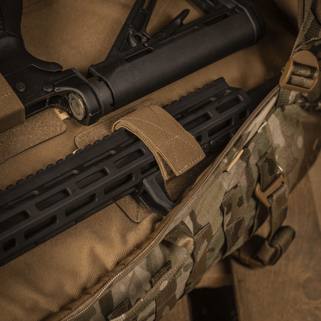 M‑Tac Indlæg til Rygsæk (3 stk) i en camouflage rygsæk med Velcro-fastgørelse, designet til våbenkasser og AR‑15, AK karbiner.