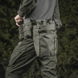 M‑Tac Magasinsæk Dump Pouch Lite Elite monteret på bæltet til hurtig opbevaring af magasiner, materialet er holdbart Cordura 500D.