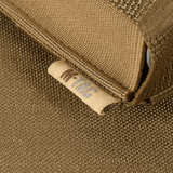 M-Tac Gasdåseholder Vertikal i nærbillede, viser den robuste MIL-SPEC strop med Woojin-lås til sikker fastgørelse.