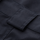 Nærbillede af rip-stop materiale på M-Tac Shorts Aggressor Gen.II Flex med Teflon-belægning, der er vand- og smudsafvisende.