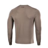 M-Tac Pullover 4 Seasons set bagfra med rund hals og manchetter i elastisk stof, ideel til daglig og taktisk brug året rundt.