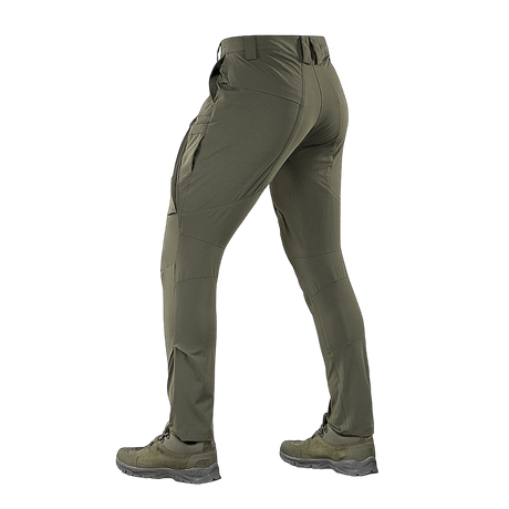 M-Tac Bukser Rubicon Flex i grøn 4-Way Stretch stof med vandtæt og åndbart materiale, cargo-lommer og YKK hardware, set bagfra.